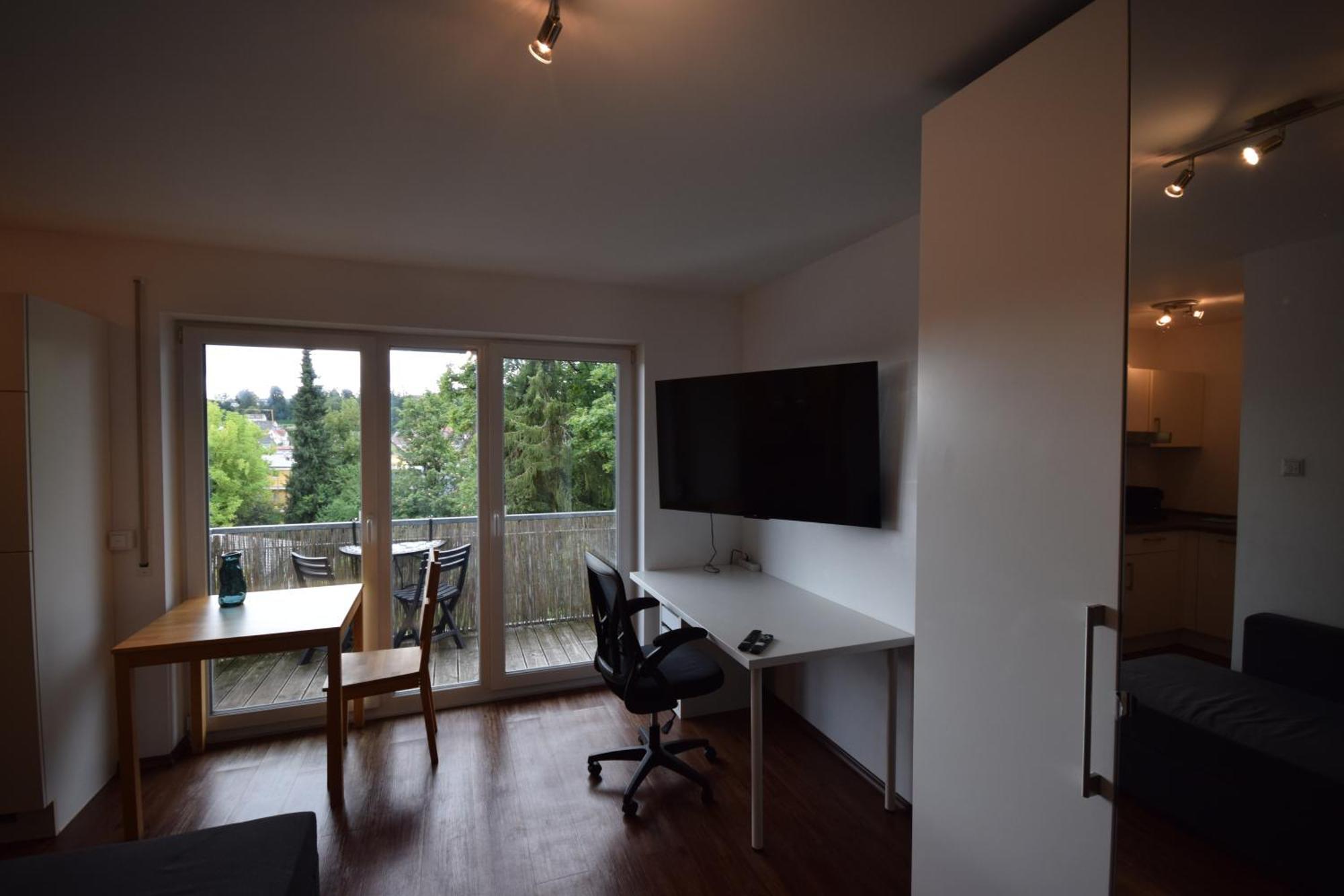 Nestwerk Komfort R23-12 - Balkon, Arbeitsplatz & Zentrumsnah Biberach an der Riß Dış mekan fotoğraf